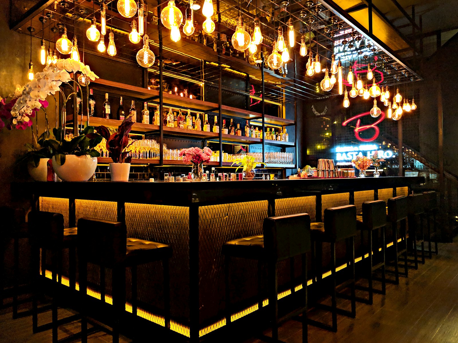 LoDo & Downtown Denver Happy Hours: The After-Work Guide