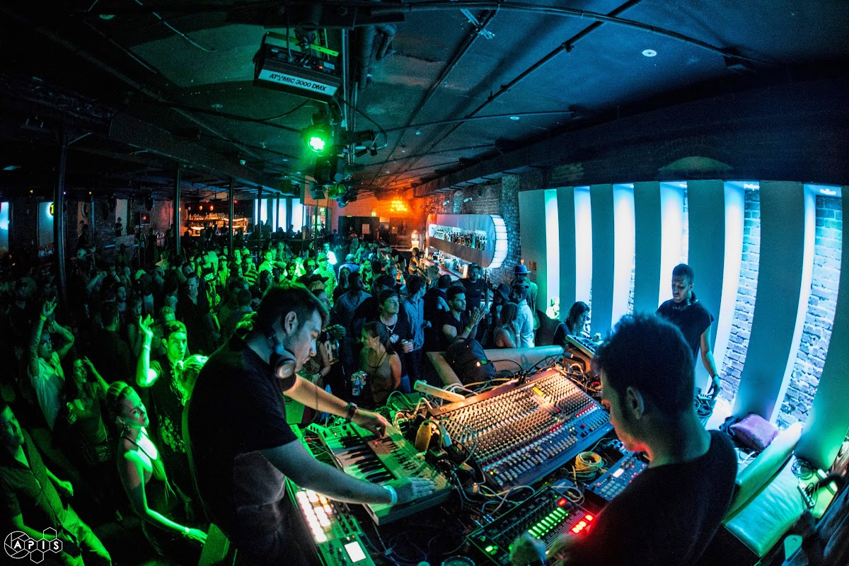 Club Vinyl - Photo 9