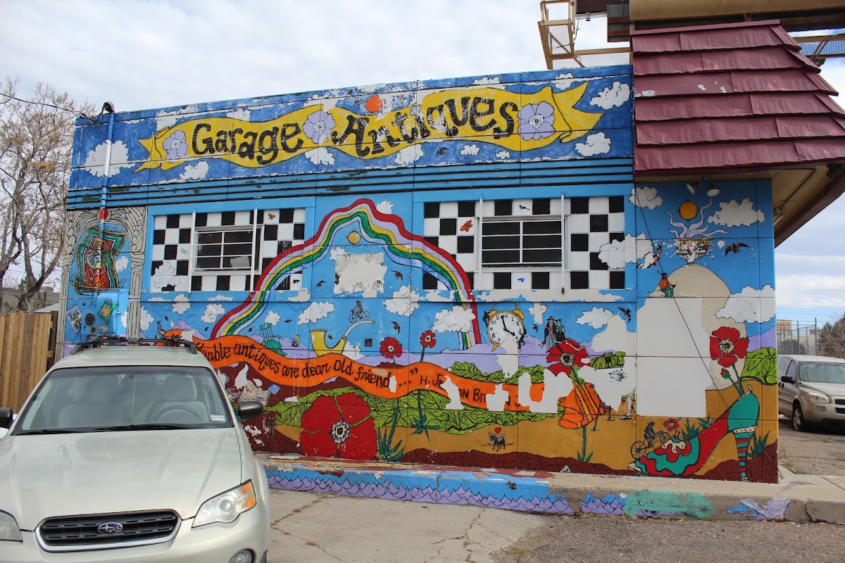 Santa Fe Arts District hidden gems: a walk past painted walls