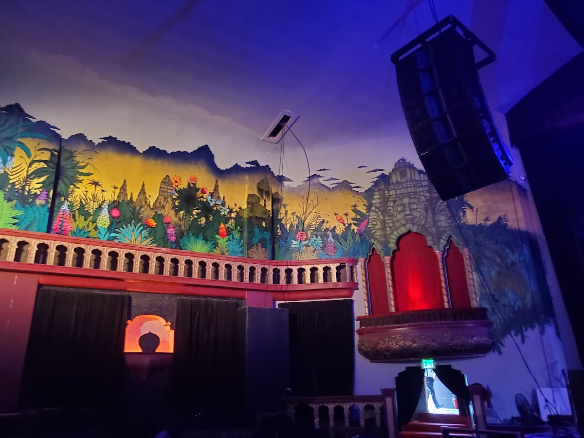 Oriental Theatre-CO - Photo 3
